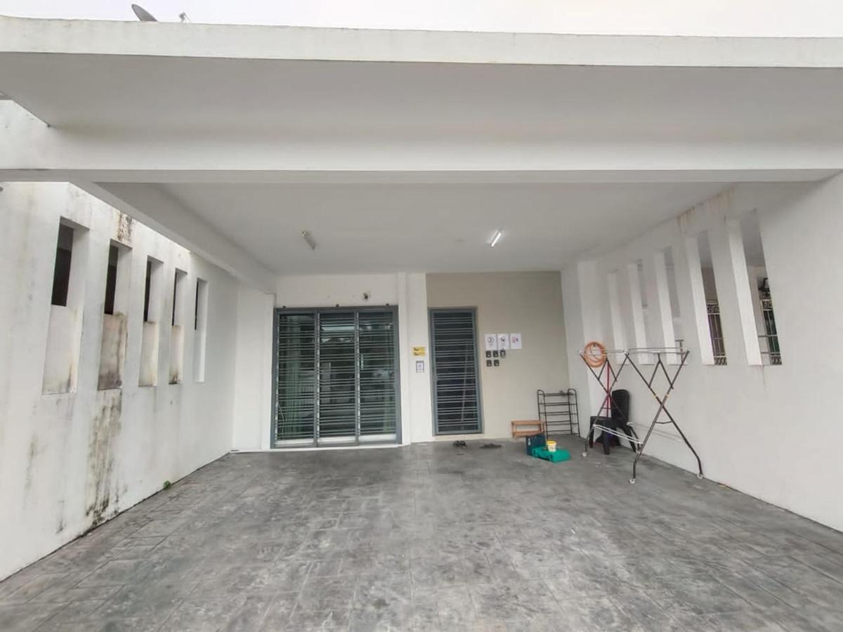 Karak Indah Homestay Buitenkant foto